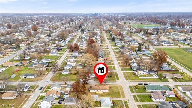 2246 Utica Avenue, Lorain, OH 44052