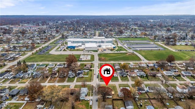 2246 Utica Avenue, Lorain, OH 44052