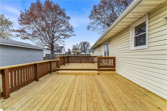 2246 Utica Avenue, Lorain, OH 44052