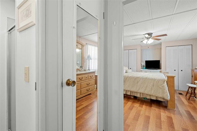 37100 8TH AVENUE, Zephyrhills, FL 33542