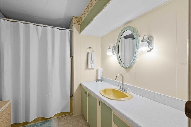 37100 8TH AVENUE, Zephyrhills, FL 33542