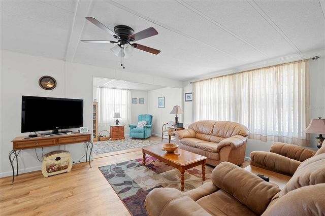 37100 8TH AVENUE, Zephyrhills, FL 33542