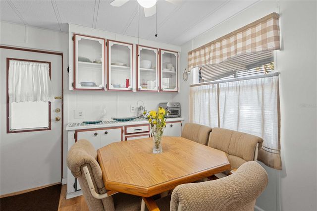 37100 8TH AVENUE, Zephyrhills, FL 33542