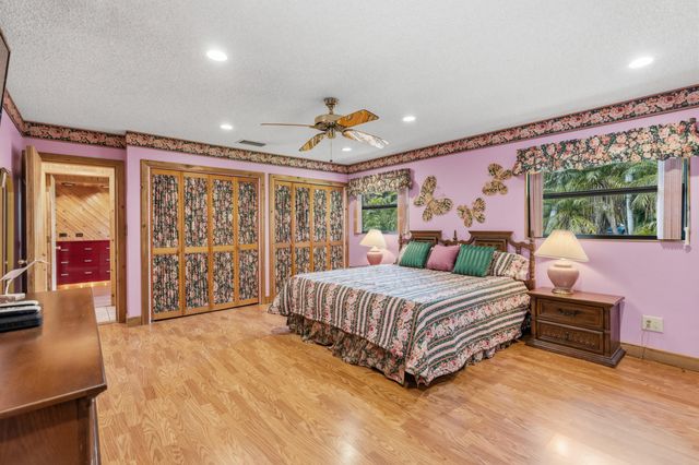 4201 SW 102nd Avenue, Davie, FL 33328