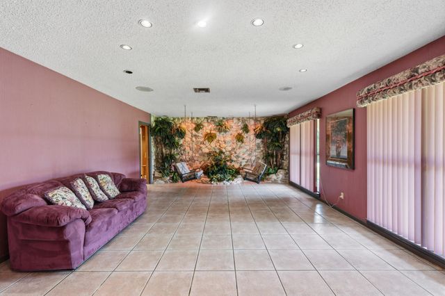 4201 SW 102nd Avenue, Davie, FL 33328