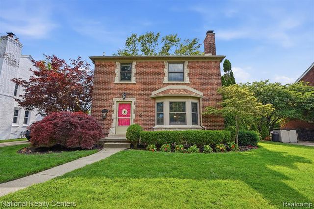 169 Mckinley Avenue, Grosse Pointe Farms, MI 48236