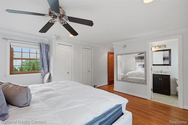 169 Mckinley Avenue, Grosse Pointe Farms, MI 48236