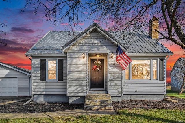 67636 Lake Trail, Lakeville, IN 46536