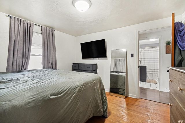 67636 Lake Trail, Lakeville, IN 46536