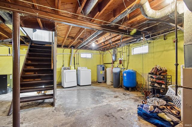 67636 Lake Trail, Lakeville, IN 46536