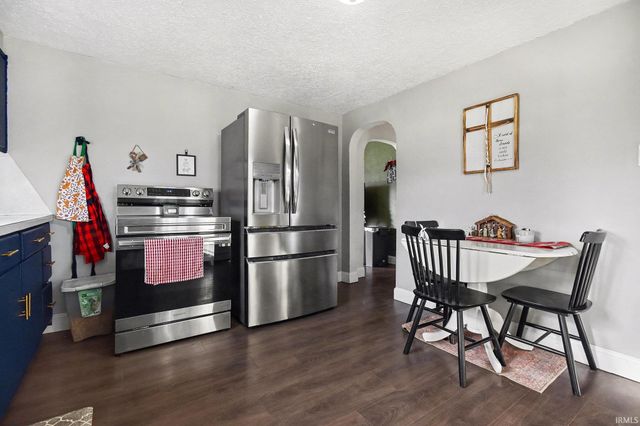 67636 Lake Trail, Lakeville, IN 46536