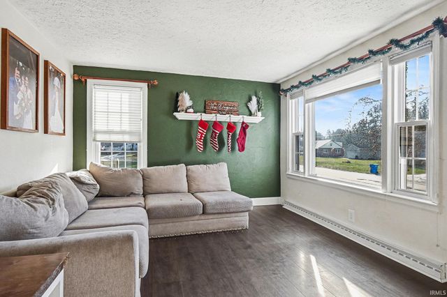 67636 Lake Trail, Lakeville, IN 46536