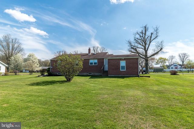 2150 MILFORD AVE, Quakertown, PA 18951
