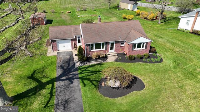 2150 MILFORD AVE, Quakertown, PA 18951