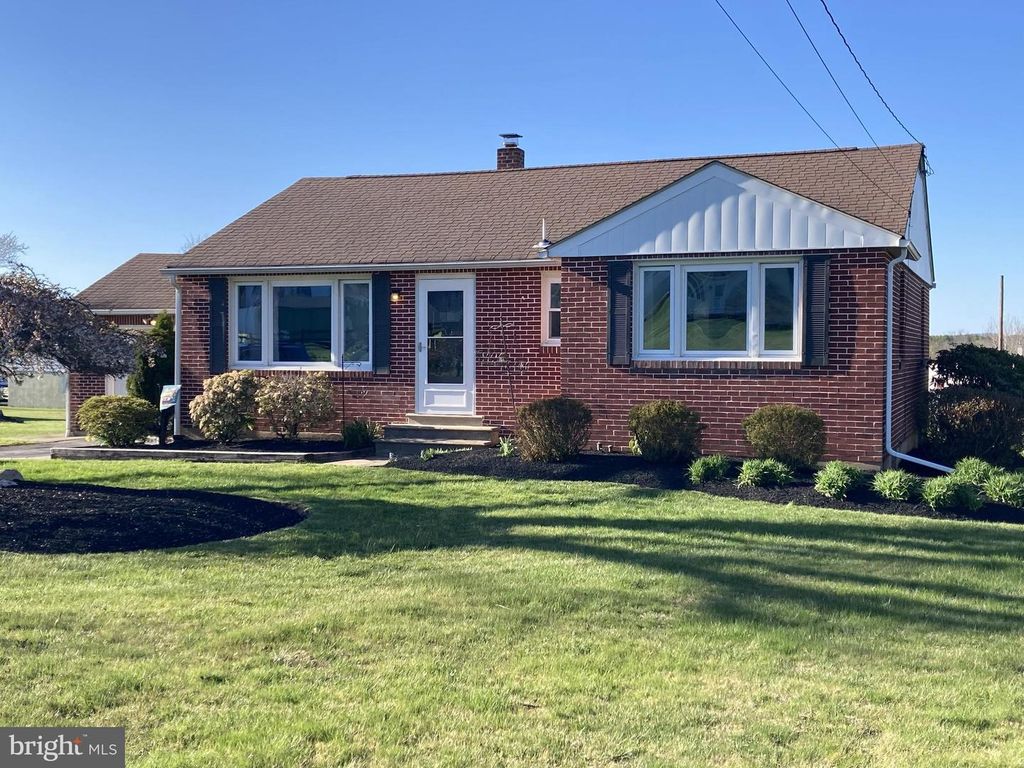 2150 MILFORD AVE, Quakertown, PA 18951