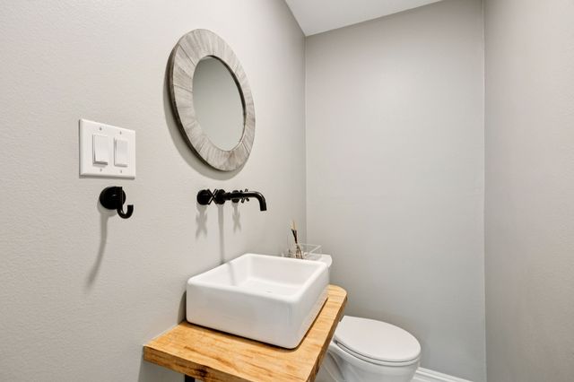 7018 Blackwood Drive, Dallas, TX 75231