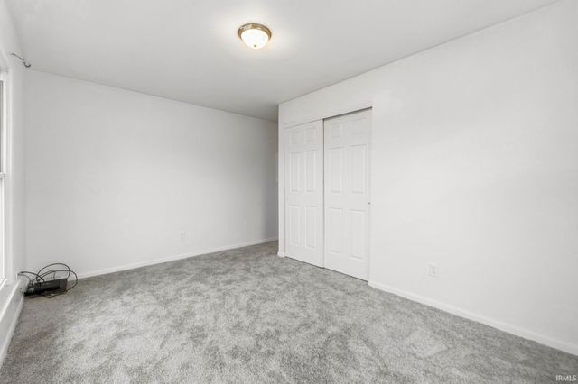 4816 Hessen Cassel Road, Fort Wayne, IN 46806