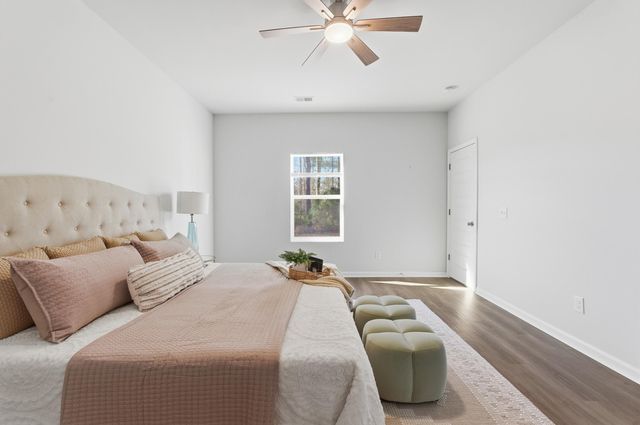 285 Firewheel Court, Summerville, SC 29486