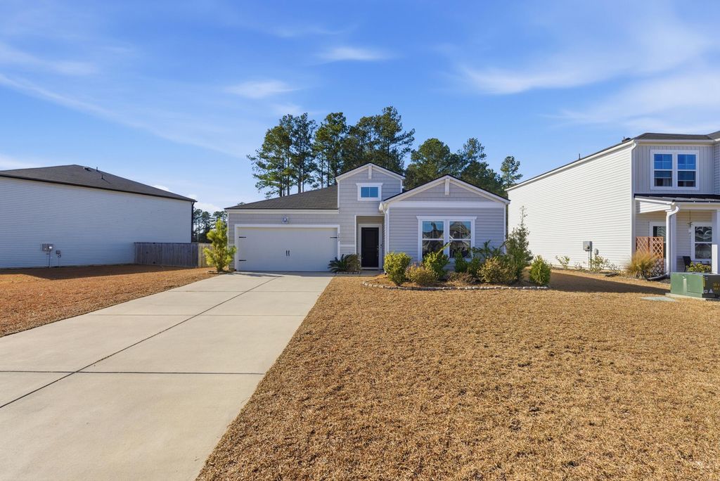 285 Firewheel Court, Summerville, SC 29486