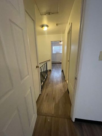 7208 S East End Avenue B, Chicago, IL 60649