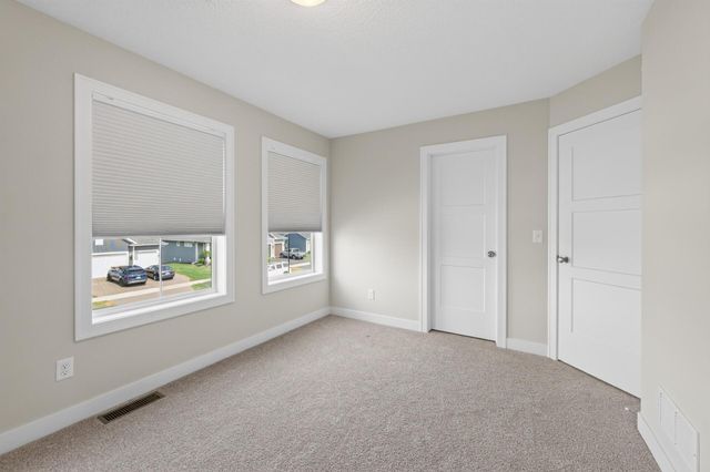 10803 40th Street N, Lake Elmo, MN 55042