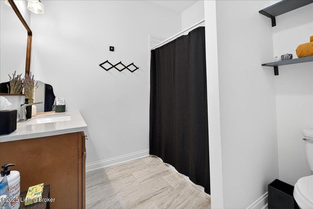 417 Camp St, Louisville, KY 40203