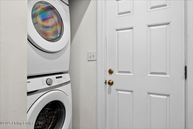 417 Camp St, Louisville, KY 40203