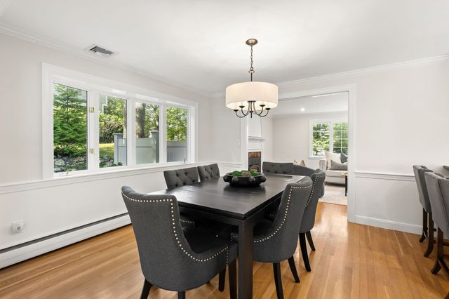 26 Mayflower Road, Winchester, MA 01890