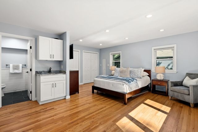 26 Mayflower Road, Winchester, MA 01890