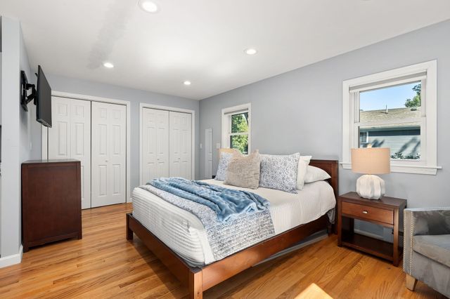 26 Mayflower Road, Winchester, MA 01890