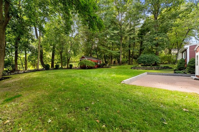 26 Mayflower Road, Winchester, MA 01890