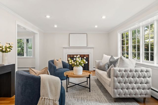 26 Mayflower Road, Winchester, MA 01890