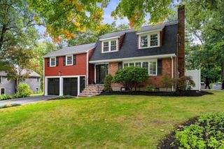 26 Mayflower Road, Winchester, MA 01890