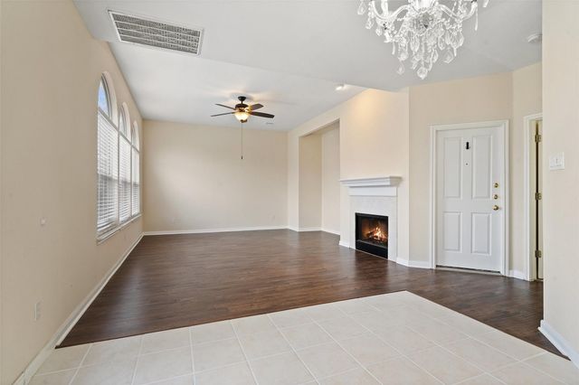 8602 Glen Canyon DR, Round Rock, TX 78681