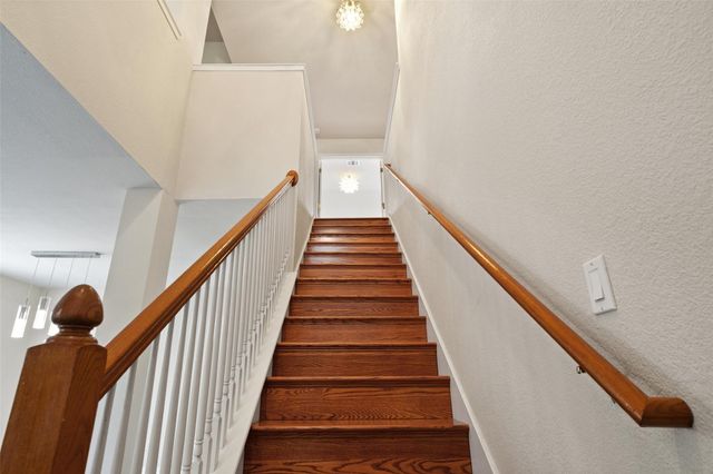 8602 Glen Canyon DR, Round Rock, TX 78681