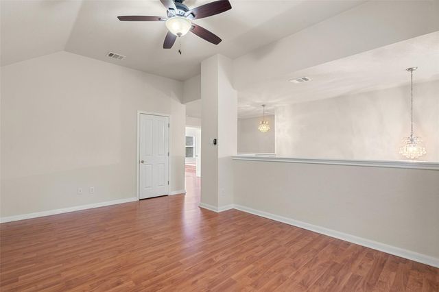 8602 Glen Canyon DR, Round Rock, TX 78681