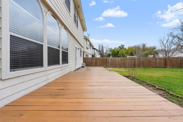 8602 Glen Canyon DR, Round Rock, TX 78681