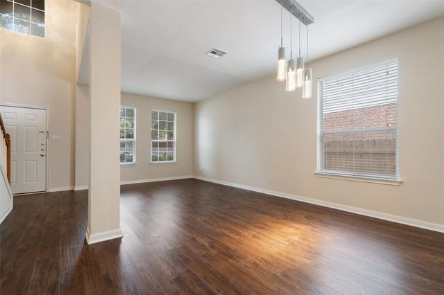 8602 Glen Canyon DR, Round Rock, TX 78681