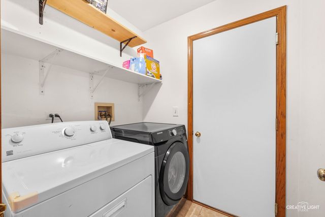 1905 Chestnut Grove Drive, Plainfield, IL 60586