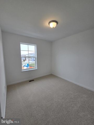 472 HUSKY TRL, Martinsburg, WV 25403