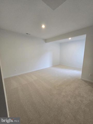 472 HUSKY TRL, Martinsburg, WV 25403