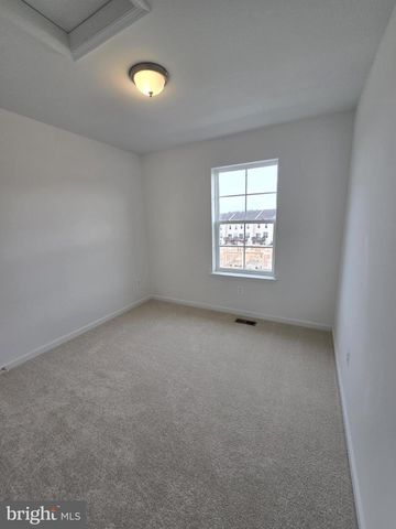 472 HUSKY TRL, Martinsburg, WV 25403