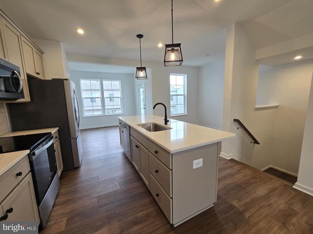 472 HUSKY TRL, Martinsburg, WV 25403