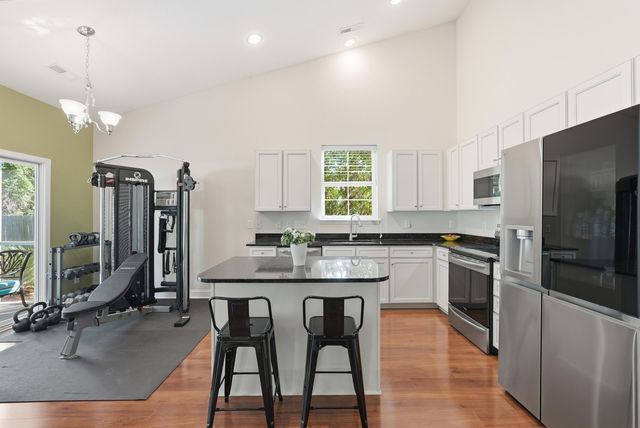 2812 Sunchaser Lane, Mount Pleasant, SC 29466