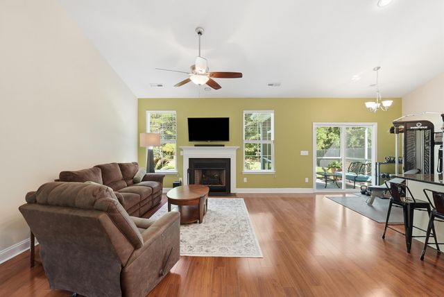 2812 Sunchaser Lane, Mount Pleasant, SC 29466