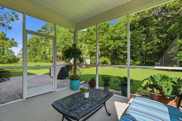 2812 Sunchaser Lane, Mount Pleasant, SC 29466