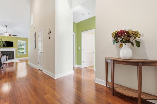 2812 Sunchaser Lane, Mount Pleasant, SC 29466