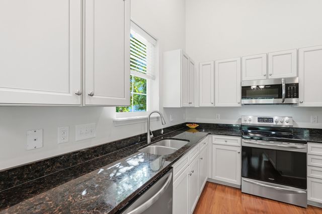 2812 Sunchaser Lane, Mount Pleasant, SC 29466