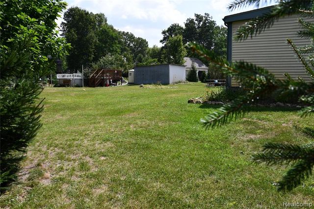 9039 Peer Road, South Lyon, MI 48178