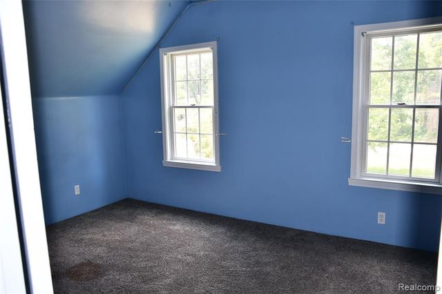 9039 Peer Road, South Lyon, MI 48178